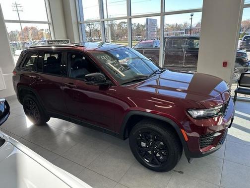 2025 Jeep Grand Cherokee Altitude