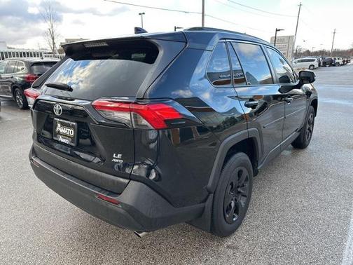 2020 Toyota RAV4 LE