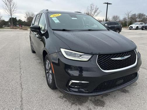 2021 Chrysler Pacifica Hybrid Touring L