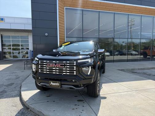 2024 GMC Canyon Denali