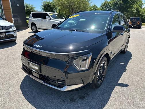 Aurora Black Pearl 2023 Kia Niro EV Wave