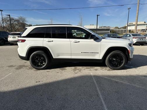 2025 Jeep Grand Cherokee Altitude