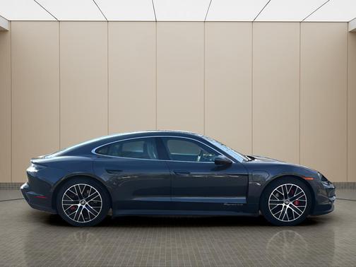 2021 Porsche Taycan 4S