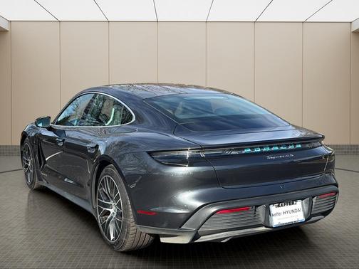 2021 Porsche Taycan 4S