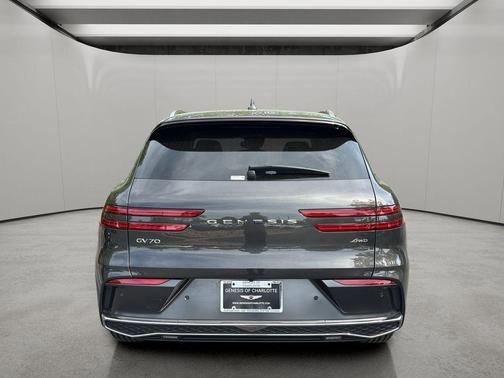 Makalu Gray 2026 Genesis GV70 2.5T