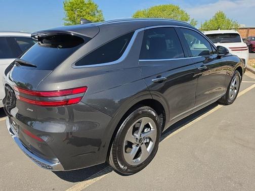 Makalu Gray 2026 Genesis GV70 2.5T