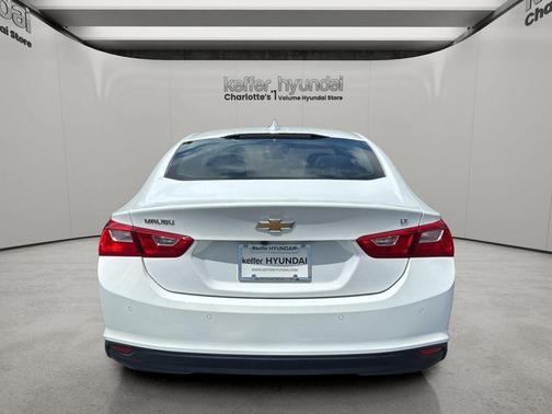 Summit White 2024 Chevrolet Malibu LT