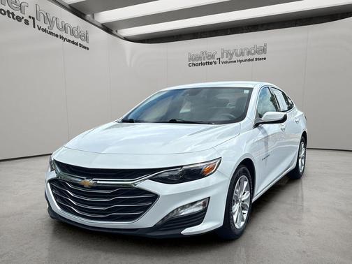 Summit White 2024 Chevrolet Malibu LT