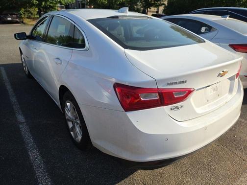 Summit White 2024 Chevrolet Malibu LT