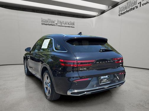 Vik Black 2026 Genesis GV70 2.5T Advanced