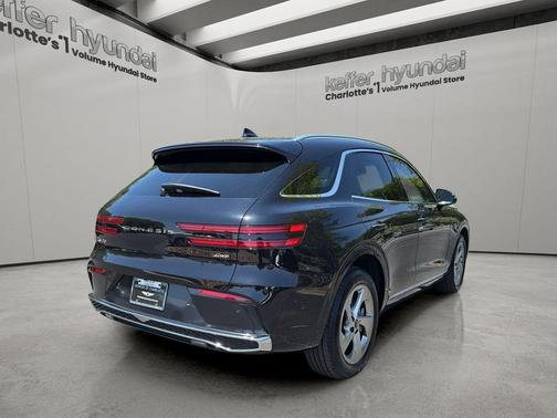 Vik Black 2026 Genesis GV70 2.5T Advanced