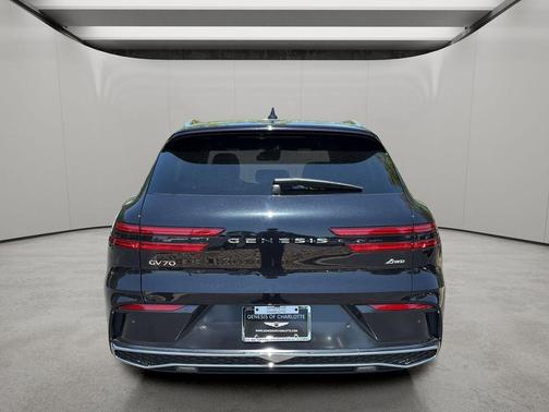 Vik Black 2026 Genesis GV70 2.5T Advanced