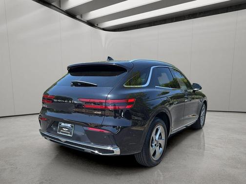 Vik Black 2026 Genesis GV70 2.5T Advanced