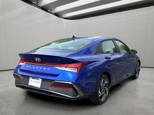 Intense Blue 2025 Hyundai ELANTRA SEL Sport