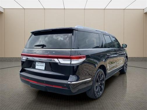 2024 Lincoln Navigator L Reserve