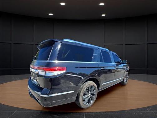 2024 Lincoln Navigator L Reserve