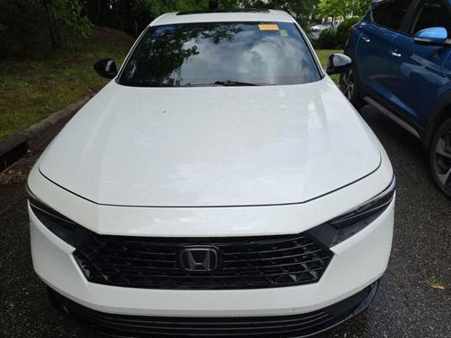 Platinum White Pearl 2023 Honda Accord Hybrid Sport-L