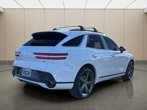 2023 Genesis GV70 2.5T