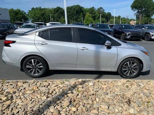 2021 Nissan Versa 1.6 SV