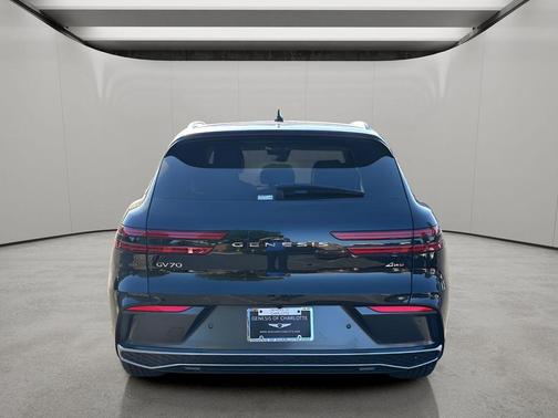 Vik Black 2026 Genesis GV70 2.5T