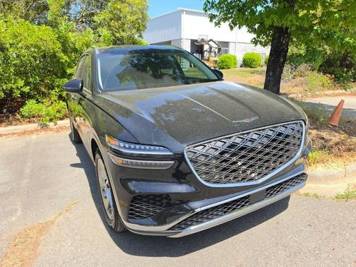 Vik Black 2026 Genesis GV70 2.5T