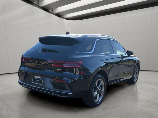 Vik Black 2026 Genesis GV70 2.5T