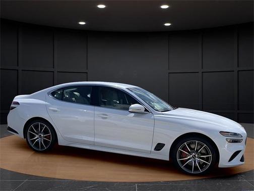 2025 Genesis G70 2.5T
