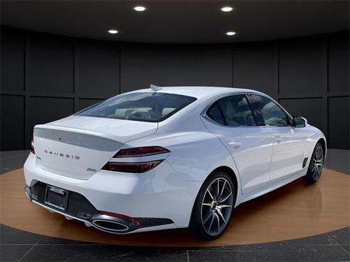 2025 Genesis G70 2.5T