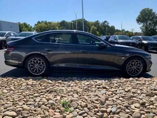 2024 Genesis G80 2.5T