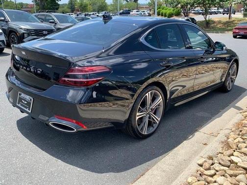 2025 Genesis G70 2.5T