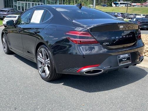2025 Genesis G70 2.5T