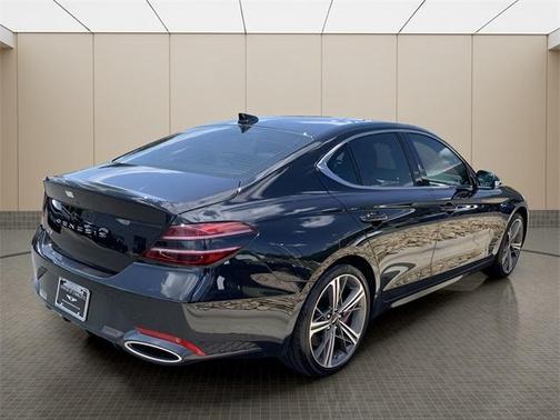 2025 Genesis G70 2.5T