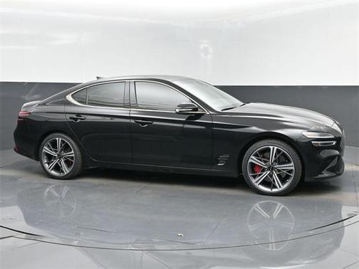 2024 Genesis G70 2.5T