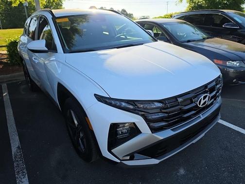 White Pearl 2026 Hyundai TUCSON SEL