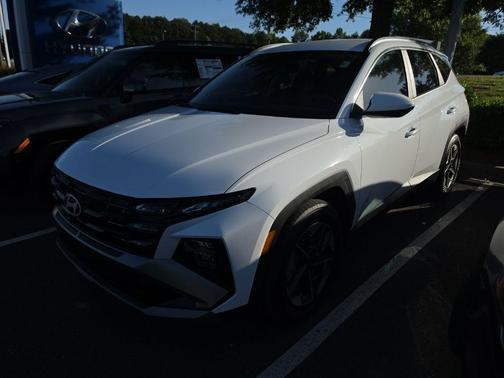 White Pearl 2026 Hyundai TUCSON SEL