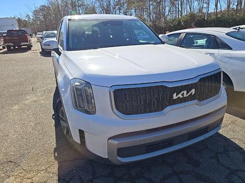 2023 Kia Telluride LX