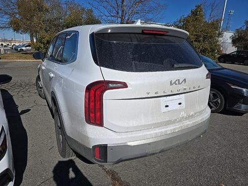 2023 Kia Telluride LX