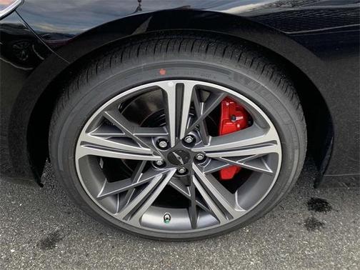 2024 Genesis G70 2.5T