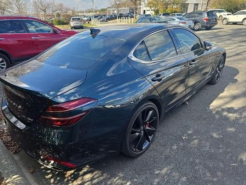 2023 Genesis G70 3.3T