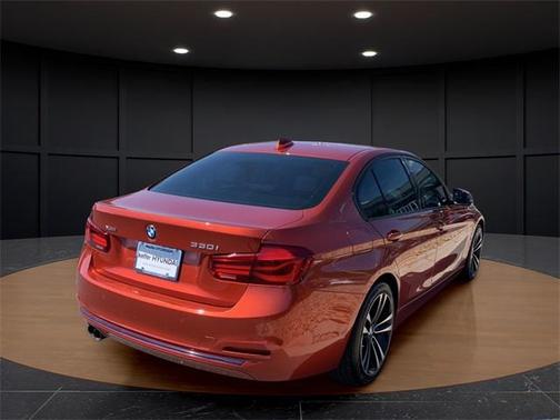 2018 BMW 330 i xDrive