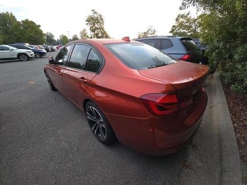 2018 BMW 330 i xDrive