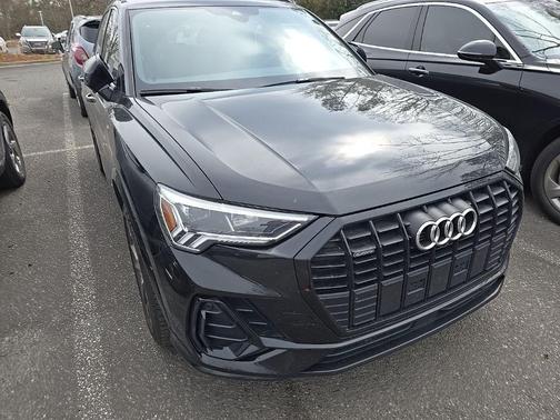 2024 Audi Q3 45 S line Premium