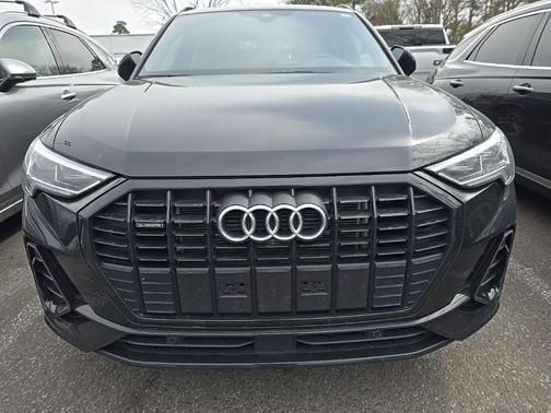2024 Audi Q3 45 S line Premium