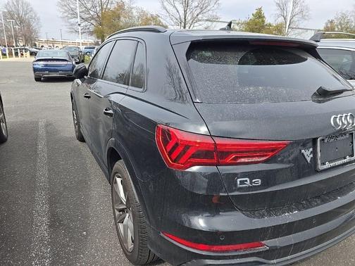 2024 Audi Q3 45 S line Premium