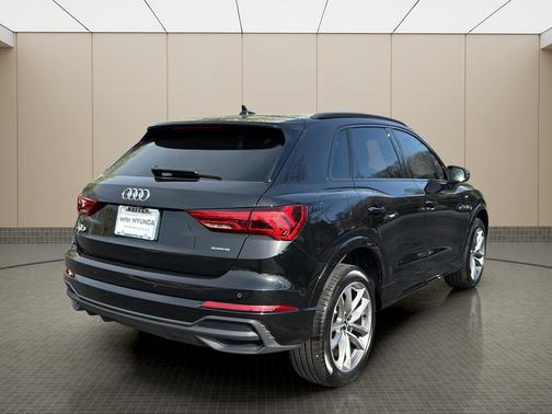 2024 Audi Q3 45 S line Premium