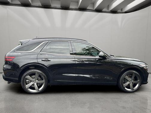 Vik Black 2025 Genesis GV70 3.5T Sport