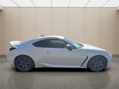 2025 Toyota GR86 Premium