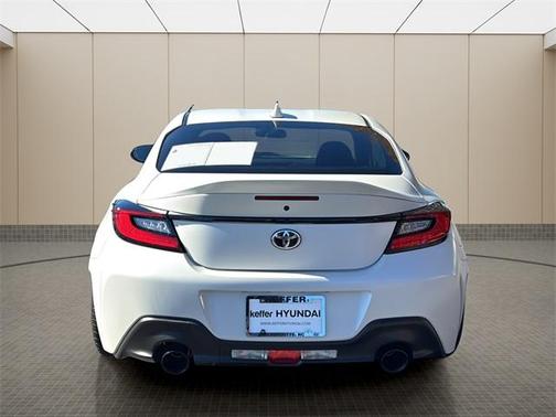 2025 Toyota GR86 Premium