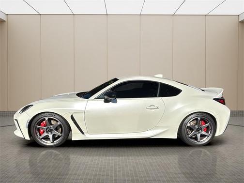 2025 Toyota GR86 Premium