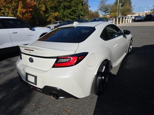 2025 Toyota GR86 Premium